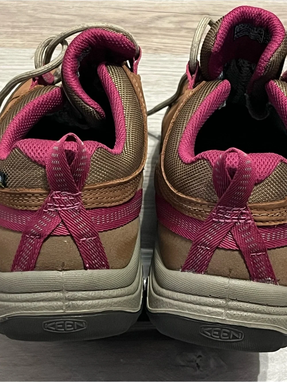 Keen Women's Brown and Magenta Trail Shoe
